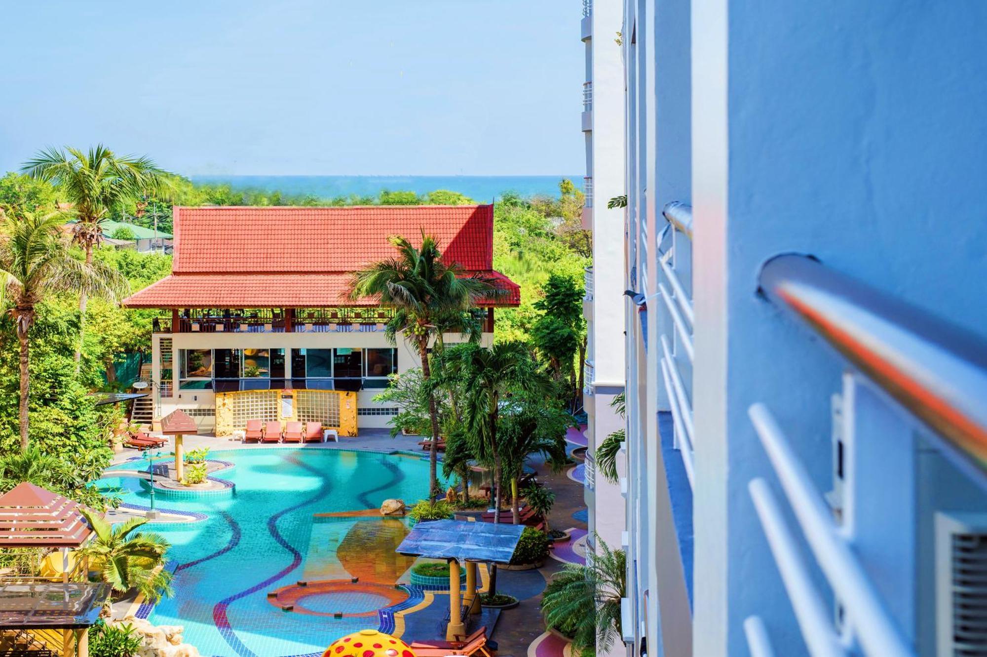 First Hua Hin - Happy Rent Apartamento Exterior foto
